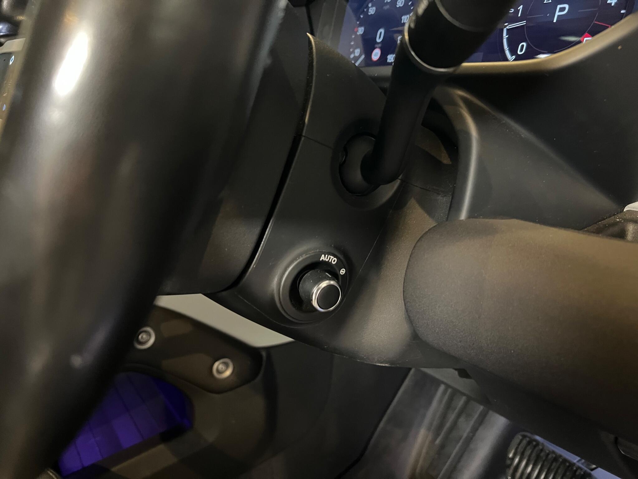 Land Rover Defender 110